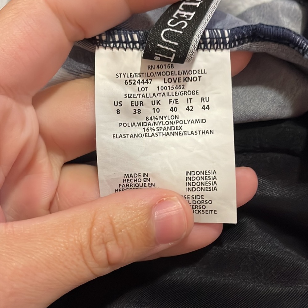 Miraclesuit Thoroughbred Love Knot Tankini Top in Midnight Blue SZ 8 EUC - Picture 6 of 6